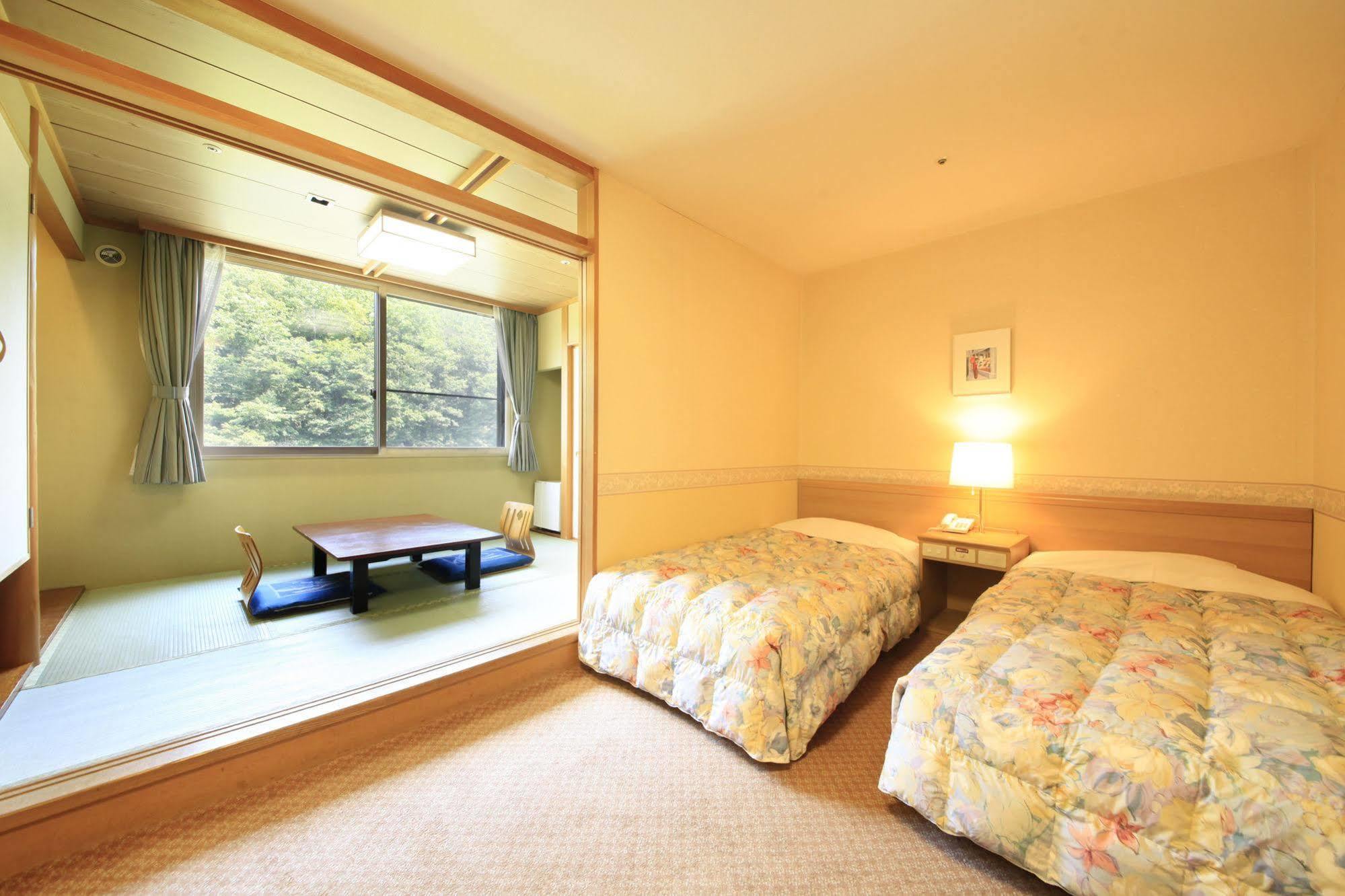 Park Hotel Miyabitei Noboribetsu Luaran gambar